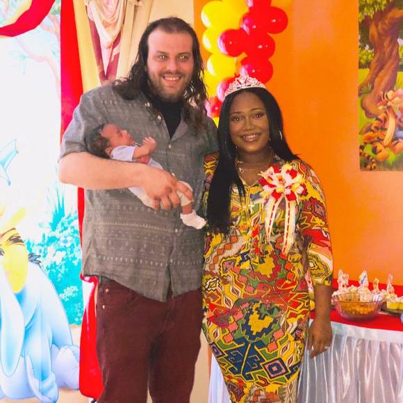 Meet your Posher, Aniqua - Picture 1 of 1